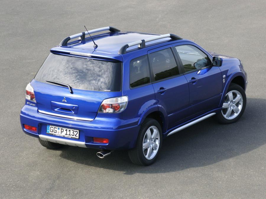  Mitsubishi Outlander Dakar 2005 года  (фото 8 из 10)
